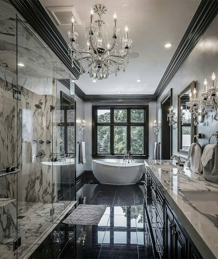 Роскошная ванная комната в черно-белых тонах. Дизайн роскошной ванной комнаты. Дизайн интерьера. Освещение ванных комнат.
