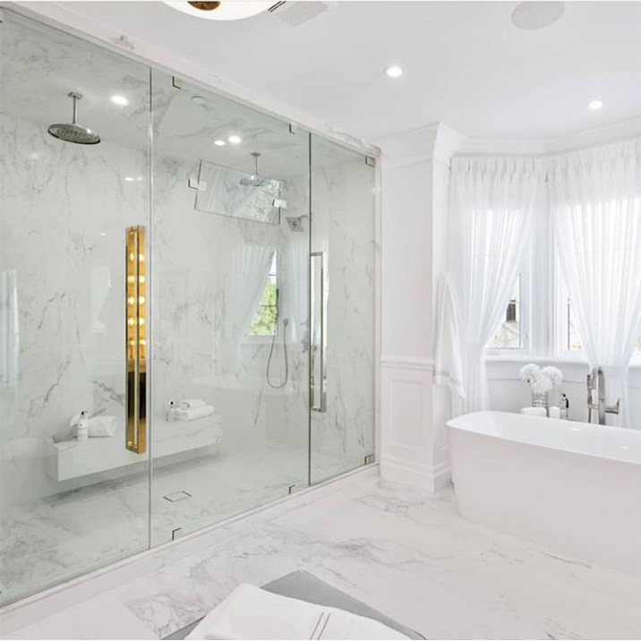 При проектировании современной ванной комнаты важно спланировать ванную, чтобы извлечь из площади максимальную пользу. Современные ванные комнаты, фотографии.